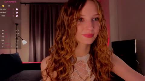 Alisa online show from November 2025 05:28:02 PM