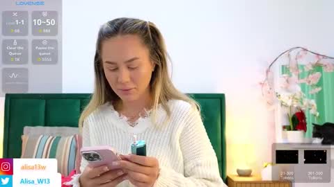 Alisa online show from October 2025 05:30:01 AM