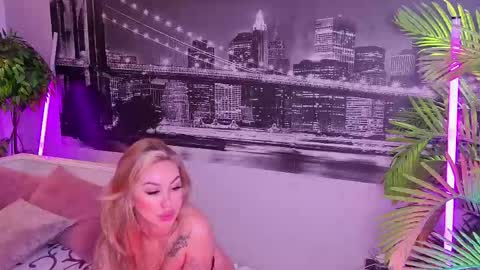 Snapshot of alisha_g chatting on May 2026 09:19:01 PM July online show from May 2026 09:19:01 PM