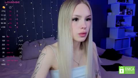 Alisha online show from November 2025 01:17:02 PM