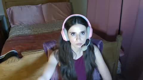 Alison Fields online show from February 2026 12:07:01 AM