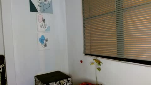 Snapshot of alisonturbay chatting on May 2026 02:29:02 AM Alisonturbay online show from May 2026 02:29:02 AM