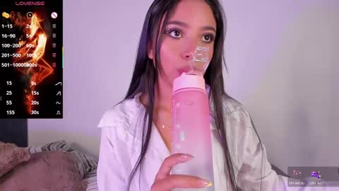 Snapshot of alissarose_1 chatting on April 2026 11:32:01 PM alissarose_1 online show from April 2026 11:32:01 PM