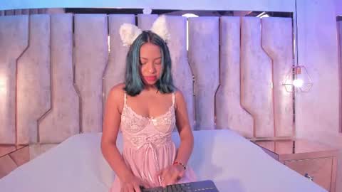 Snapshot of alisse_myers chatting on July 2026 03:13:01 AM alisse_myers online show from July 2026 03:13:01 AM