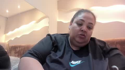 Snapshot of alisson_am chatting on June 2026 11:36:02 AM Alisson online show from June 2026 11:36:02 AM