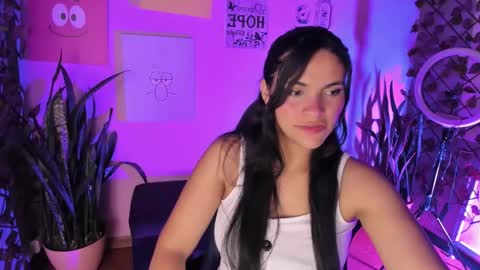 Snapshot of alisson_evans__ chatting on November 2025 11:43:02 AM alisson_evans__ online show from November 2025 11:43:02 AM