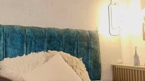 alisson_fox69 online show from October 2025 02:33:01 AM