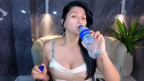 alisson_tx_ online show from May 2026 09:16:02 AM