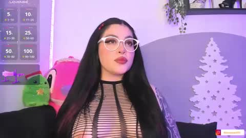 Snapshot of alissonpeach111 chatting on December 2024 01:36:01 AM Alisson online show from December 2024 01:36:01 AM
