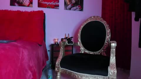 Snapshot of alissontattoo chatting on March 2025 07:48:01 PM Mistress Alisson online show from March 2025 07:48:01 PM