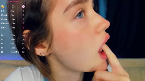 Alivia online show from February 2026 11:25:02 AM