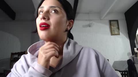 Alix online show from March 2025 01:31:02 AM