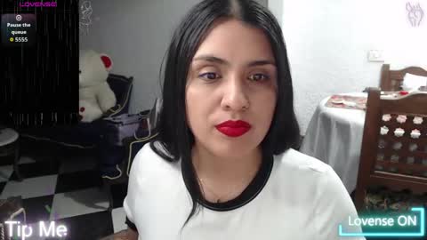 Snapshot of alix_beltran chatting on May 2026 02:29:01 AM Alix online show from May 2026 02:29:01 AM