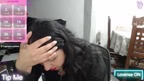 Snapshot of alix_beltran chatting on May 2026 03:45:01 AM Alix online show from May 2026 03:45:01 AM