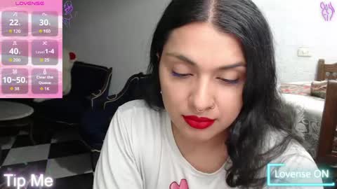Snapshot of alix_beltran chatting on May 2026 12:28:02 AM Alix online show from May 2026 12:28:02 AM