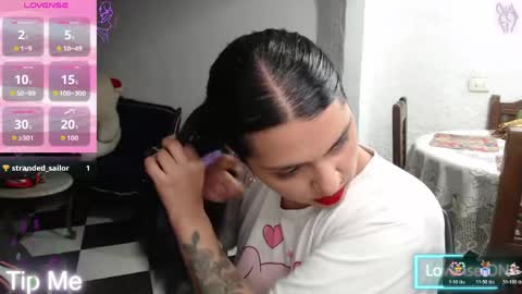 Snapshot of alix_beltran chatting on June 2026 02:28:02 AM Alix online show from June 2026 02:28:02 AM