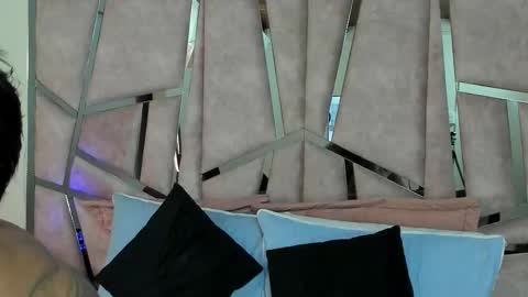 alix online show from October 2025 11:26:02 PM