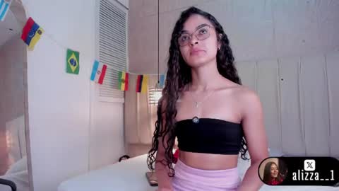 Snapshot of alizza_ chatting on June 2026 11:58:01 AM alizza_ online show from June 2026 11:58:01 AM