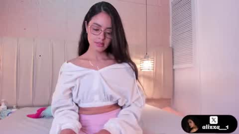 Snapshot of alizza_ chatting on July 2026 11:46:02 AM alizza_ online show from July 2026 11:46:02 AM