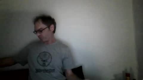 J online show from November 2025 05:35:02 AM