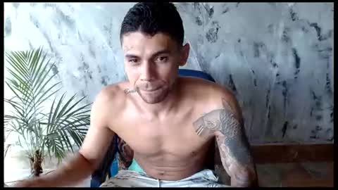 Snapshot of allanbarreto chatting on June 2026 05:39:01 PM Allan online show from June 2026 05:39:01 PM