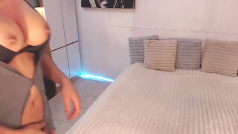 Miss Gia online show from February 2025 02:22:02 AM