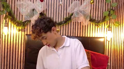 Snapshot of allen_starck chatting on December 2025 09:01:02 PM Allen online show from December 2025 09:01:02 PM