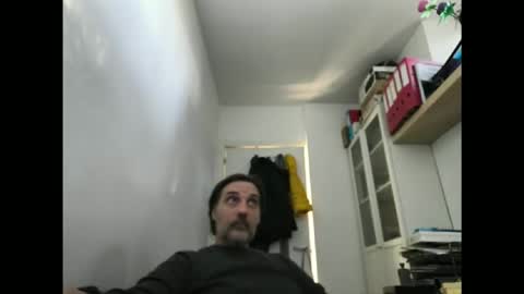 Snapshot of allenvic chatting on December 2025 12:10:01 PM allenvic online show from December 2025 12:10:01 PM