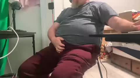 Allergictolove online show from October 2025 12:22:02 AM