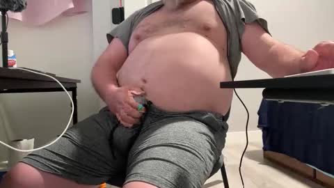 Allergictolove online show from April 2026 02:33:01 PM