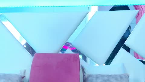 Allicia online show from January 2025 07:15:01 PM