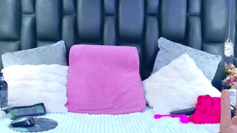 Allicia online show from February 2025 10:10:01 PM