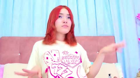 Allicia online show from December 2025 07:11:01 PM