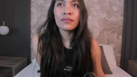 Snapshot of allie_bruce chatting on May 2026 08:14:01 PM A L L I E online show from May 2026 08:14:01 PM