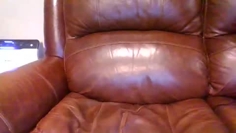 alliebearx online show from March 2026 04:25:01 PM