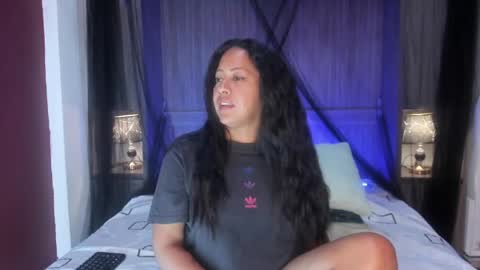 Snapshot of alliebennet chatting on May 2026 07:40:02 PM ALISON online show from May 2026 07:40:02 PM