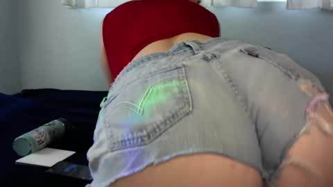 alliehex online show from January 2025 07:15:01 PM