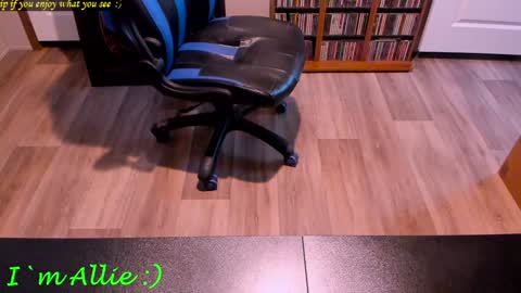 Allie online show from December 2024 10:25:01 PM