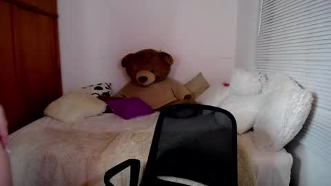 Allie  online show from December 2024 03:44:01 AM