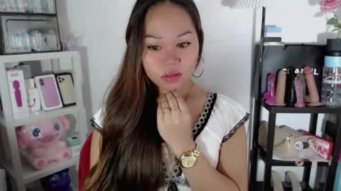 Snapshot of allirah20x chatting on July 2026 05:15:02 PM Allirah online show from July 2026 05:15:02 PM