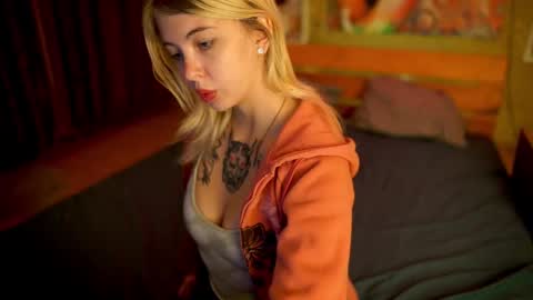 Snapshot of allison_cuty chatting on September 2025 09:14:02 PM Allison online show from September 2025 09:14:02 PM