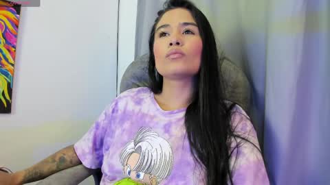 Snapshot of allison_love chatting on April 2026 04:01:01 AM allison online show from April 2026 04:01:01 AM