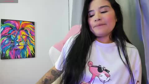 Snapshot of allison_love chatting on May 2026 07:05:02 AM allison online show from May 2026 07:05:02 AM
