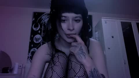 Snapshot of allisondeetz chatting on April 2026 07:47:02 PM Alis online show from April 2026 07:47:02 PM