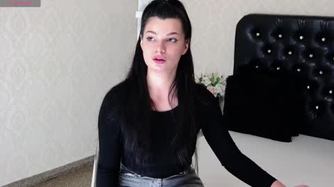 Snapshot of allisonn223 chatting on December 2024 08:26:02 PM Deea online show from December 2024 08:26:02 PM