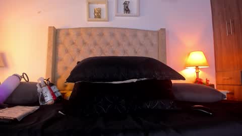 allisson online show from March 2026 12:02:02 PM