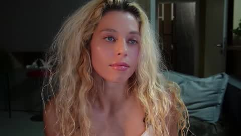 allissonhotbb online show from January 2025 07:26:01 PM