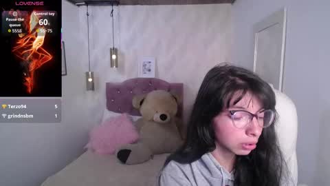 Snapshot of alllyson_ chatting on February 2026 08:10:02 PM alison online show from February 2026 08:10:02 PM