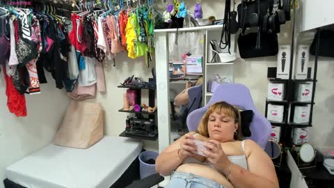 allsson_miller online show from January 2025 05:11:02 AM