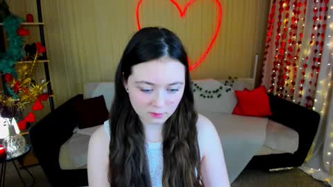 alluringeyess online show from March 2026 06:24:02 PM